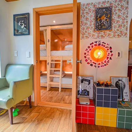 Helloworld Guesthouse