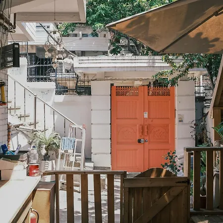 Helloworld Guesthouse